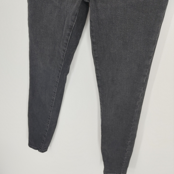 Everlane Mid Rise Skinny Jeans - Picture 3 of 9